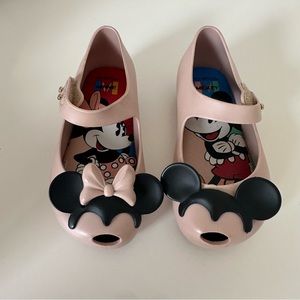 Mini Melissa shoes flat minnie and Mickey Mouse Size 8 color pink